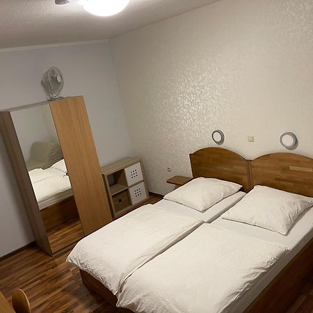 Hotel Gaststaette Zur Eiche à Hanovre Extérieur photo
