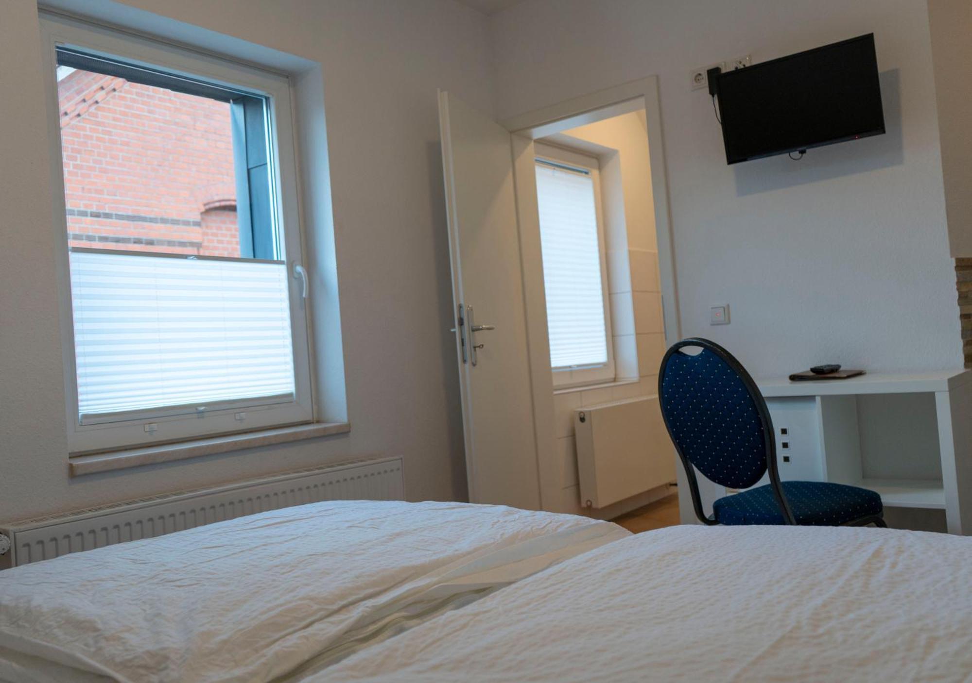 Hotel Gaststaette Zur Eiche à Hanovre Extérieur photo