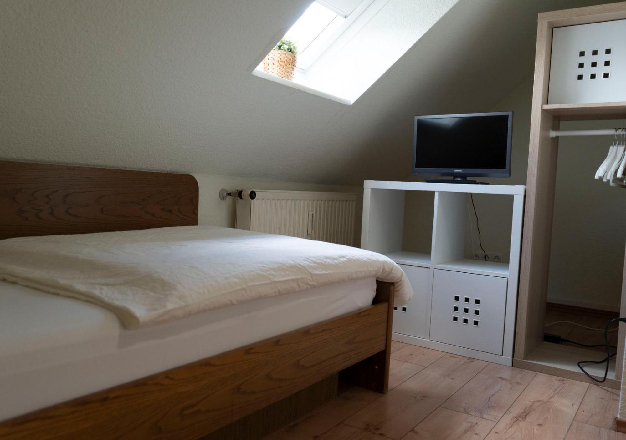 Hotel Gaststaette Zur Eiche à Hanovre Extérieur photo