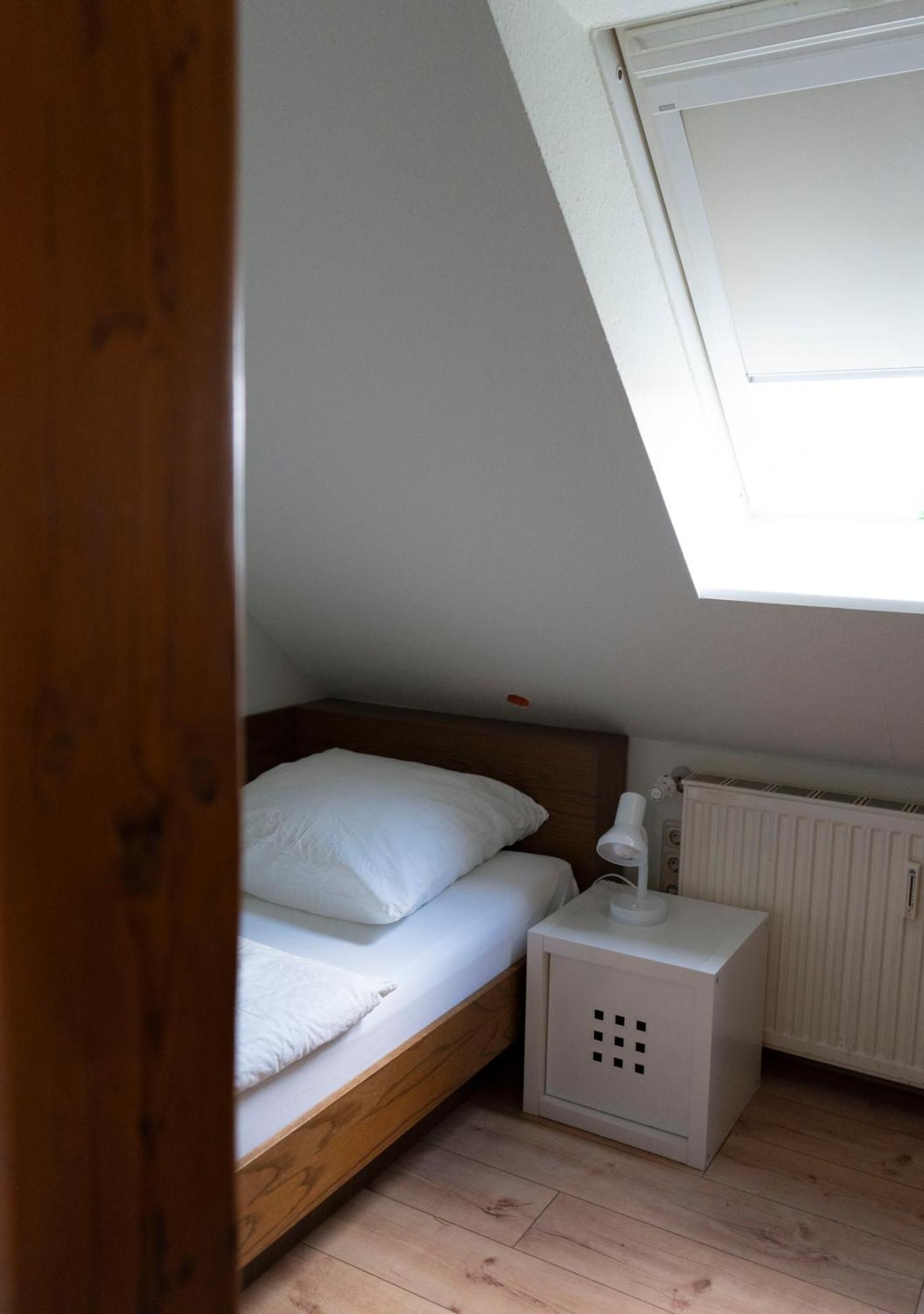 Hotel Gaststaette Zur Eiche à Hanovre Extérieur photo