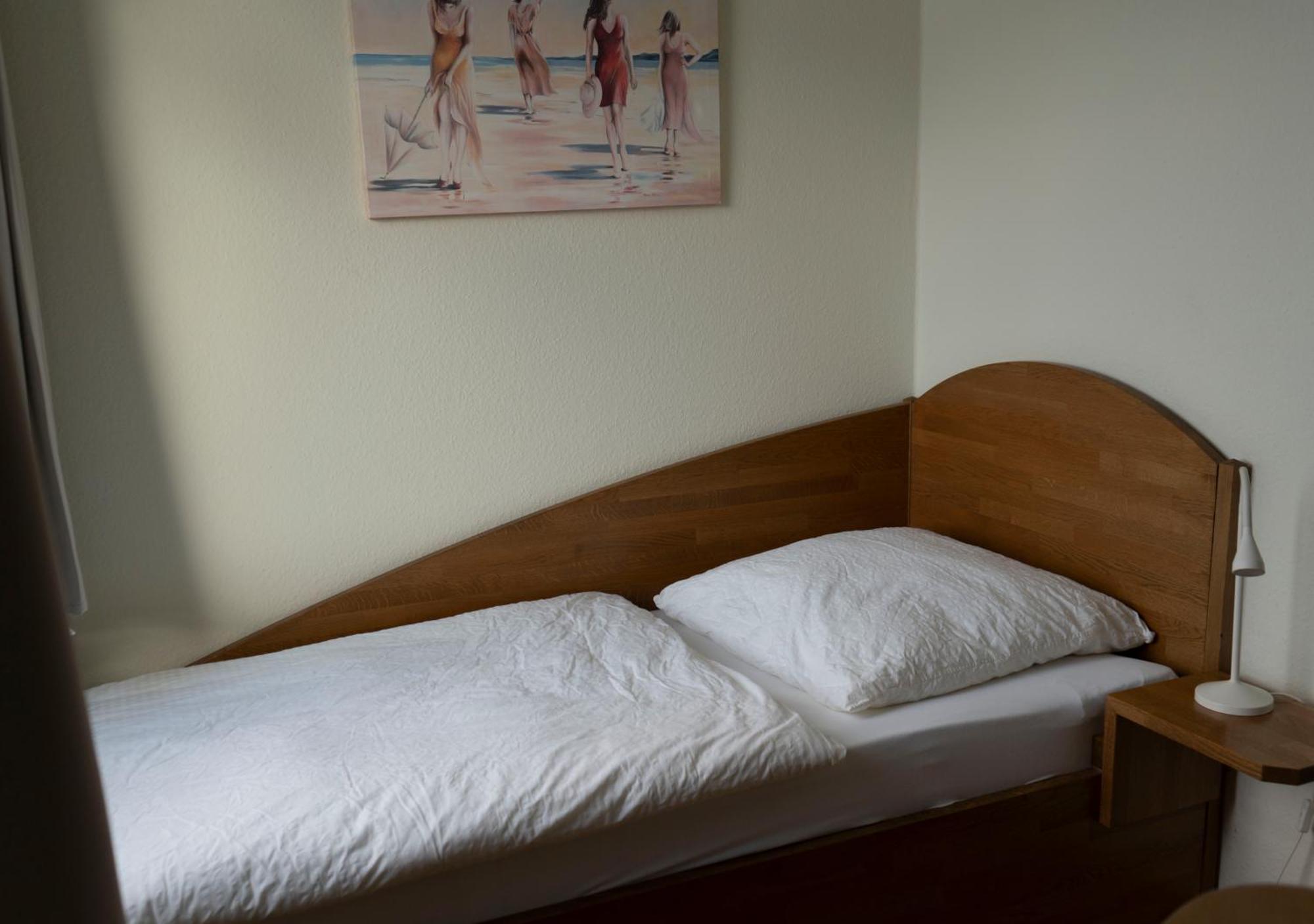 Hotel Gaststaette Zur Eiche à Hanovre Extérieur photo