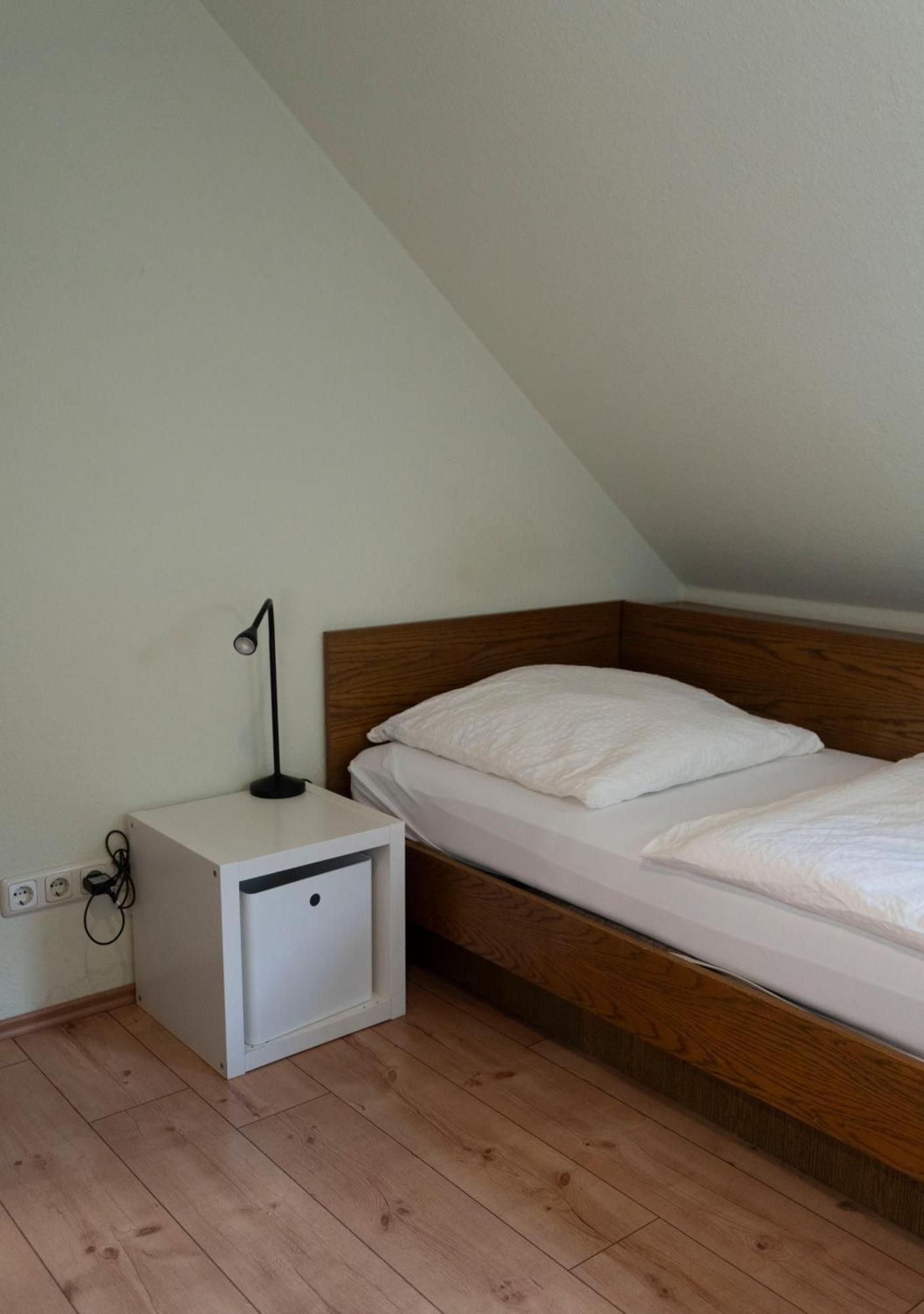 Hotel Gaststaette Zur Eiche à Hanovre Extérieur photo